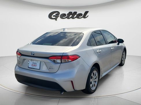 Used 2025 Toyota Corolla LE FWD image 5