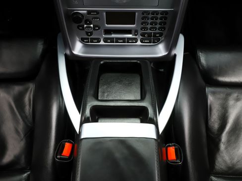 Used 2003 Aston Martin Vanquish image 35