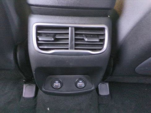 Used 2021 Hyundai Santa Fe SEL w/ Convenience Package image 16