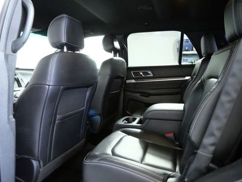 Used 2017 Ford Explorer Limited w/ Equipment Group 301A AWD/4WD image 14