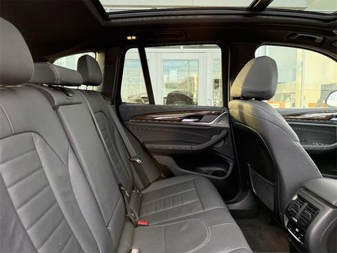Used 2021 BMW X3 M40i image 9