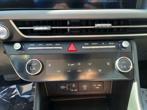 Used 2025 Hyundai Sonata SEL image 12