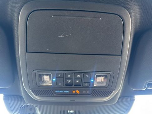 Used 2025 Ford Explorer ST-Line w/ Premium Package image 42