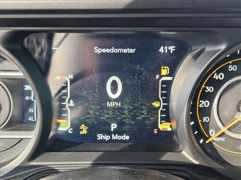 New 2026 Jeep Gladiator Sport image 11