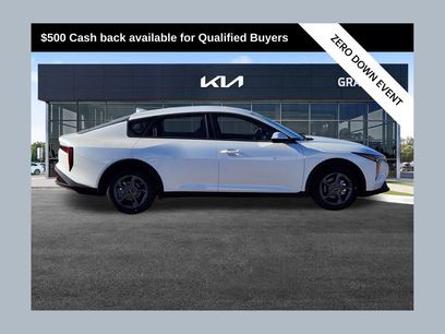 New 2026 Kia K4 LXS