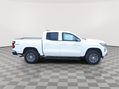 New 2026 Chevrolet Colorado LT w/ LT Convenience Package AWD/4WD image 2