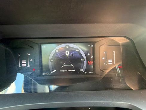 Used 2025 Toyota Tacoma SR5 w/ SR5 Upgrade Package AWD/4WD image 21