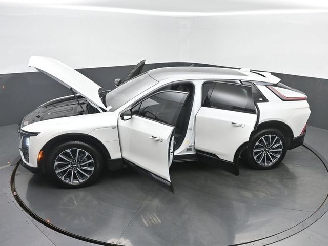 Certified 2024 Cadillac Lyriq Sport w/ LPO, Floor Liner Package AWD/4WD image 63