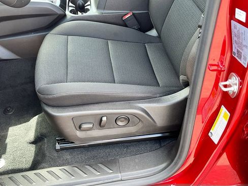 Used 2025 Chevrolet Colorado LT w/ Advanced Trailering Package image 18