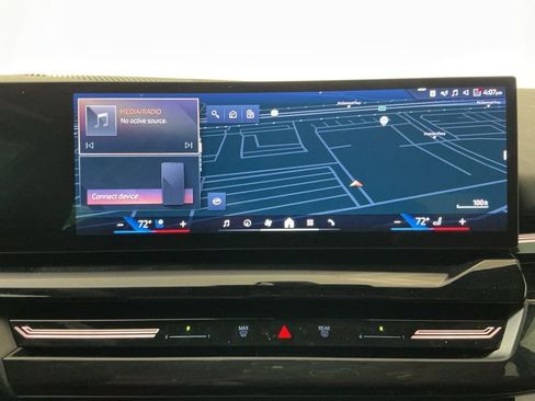 Certified 2025 BMW 530i w/ Premium Package RWD image 11