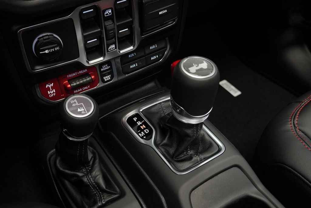 New 2026 Jeep Wrangler Unlimited Rubicon AWD/4WD image 25