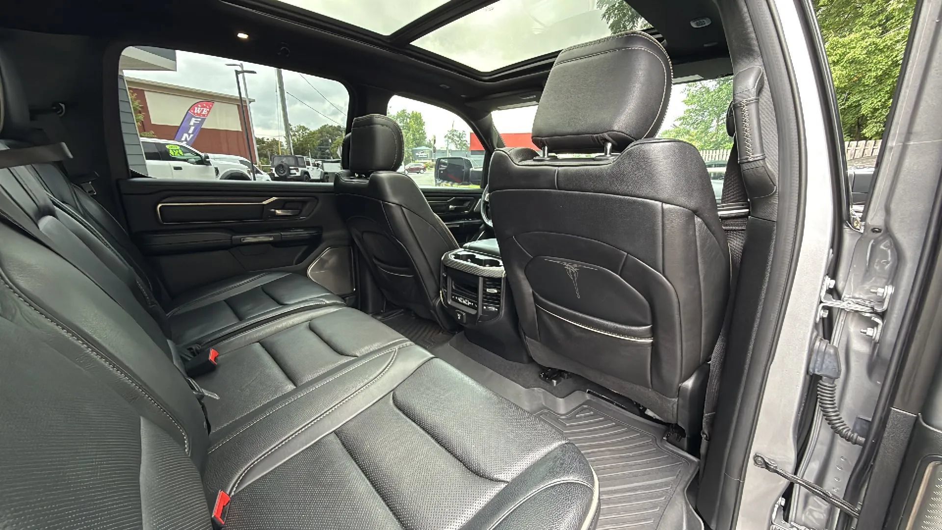 Used 2019 RAM 1500 Limited AWD/4WD image 25
