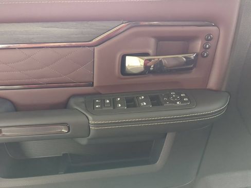New 2026 RAM 2500 Limited AWD/4WD image 14