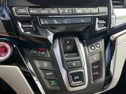 Used 2022 Honda Odyssey Elite image 15