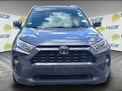 Used 2019 Toyota RAV4 XLE w/ Convenience Package AWD/4WD image 2