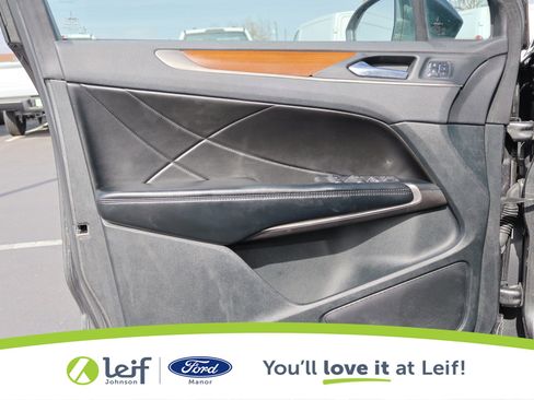 Used 2017 Lincoln MKC Select w/ Select Plus Package image 10