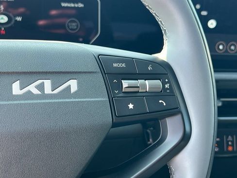 Certified 2025 Kia EV6 Light RWD image 21