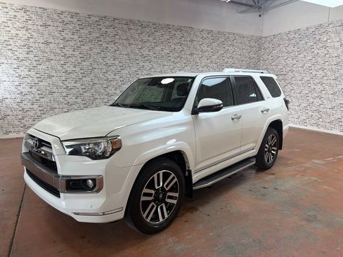 Used 2020 Toyota 4Runner Limited RWD image 3