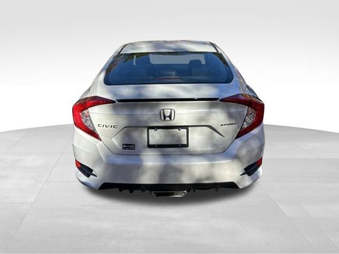 Used 2020 Honda Civic Sport image 4
