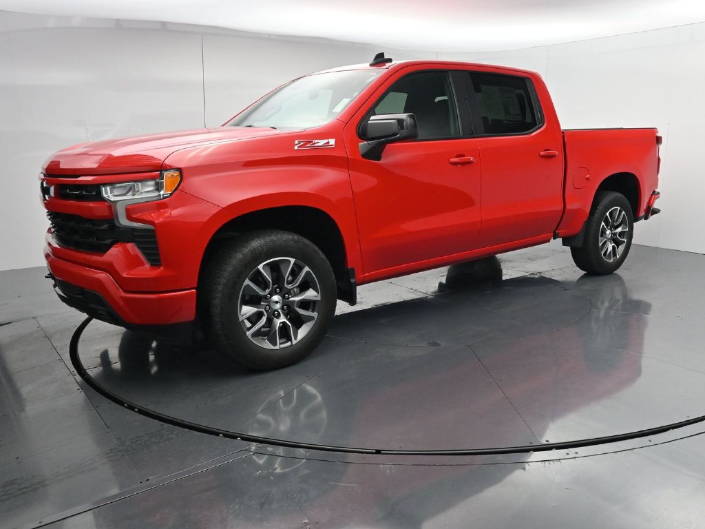 Used 2023 Chevrolet Silverado 1500 RST AWD/4WD image 4
