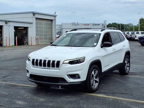 Certified 2022 Jeep Cherokee Limited w/ Mopar Interior Package AWD/4WD image 2