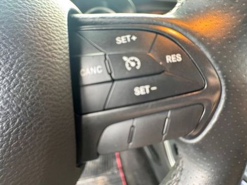 Used 2015 Dodge Challenger R/T Scat Pack RWD image 8