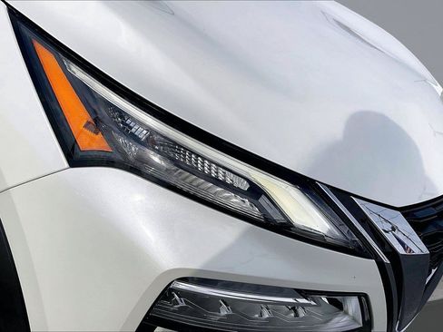 Certified 2023 Nissan Rogue SV w/ SV Premium B Package FWD image 30