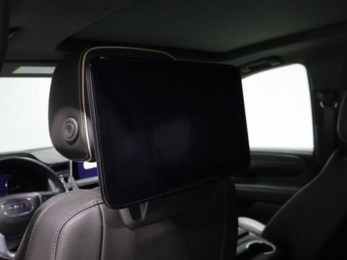 Used 2021 GMC Yukon XL SLT w/ SLT Premium Package image 21