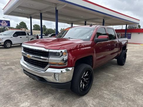 Used 2018 Chevrolet Silverado 1500 LT w/ All Star Edition AWD/4WD image 3