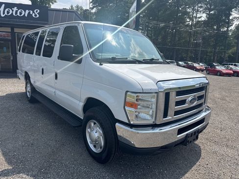Used 2013 Ford E-350 and Econoline 350 XLT RWD image 14