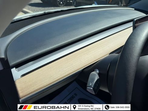 Used 2023 Tesla Model 3 Standard Range RWD image 6