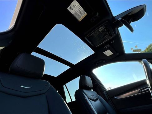 Used 2024 Cadillac XT6 Luxury w/ LPO, Floor Liner Package image 21