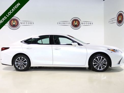Used 2022 Lexus ES 350 w/ ES 350 Ultra Luxury Package FWD image 5