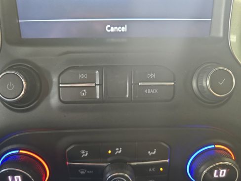 Used 2021 Chevrolet Silverado 1500 LT w/ Texas Edition Plus image 13