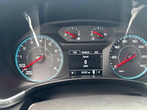 Used 2020 Chevrolet Equinox LS w/ LPO, Cargo Package AWD/4WD image 21