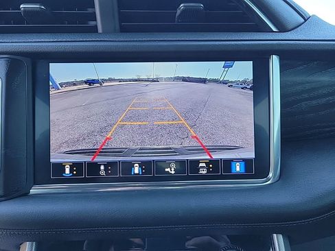 Used 2021 GMC Yukon XL Denali w/ Denali Premium Package image 20