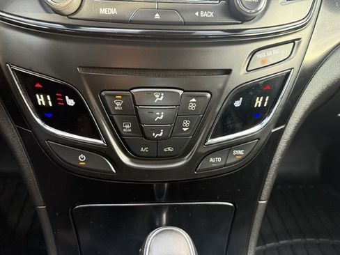 Used 2017 Buick Regal GS w/ Driver Confidence Package #2 image 25