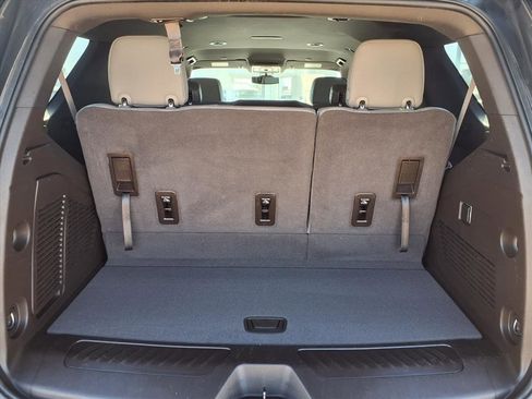 Used 2022 GMC Yukon SLT image 10