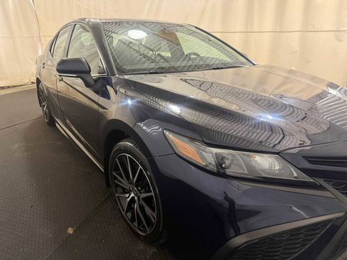 Certified 2021 Toyota Camry SE w/ Convenience Package image 10