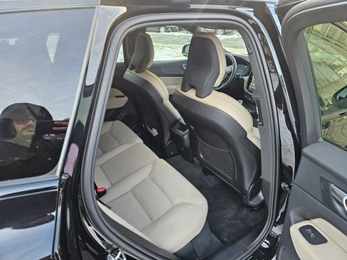 Certified 2026 Volvo XC60 B5 Core w/ Protection Package Premier image 9