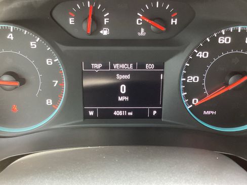 Used 2023 Chevrolet Traverse LS w/ Midnight/Sport Edition FWD image 3