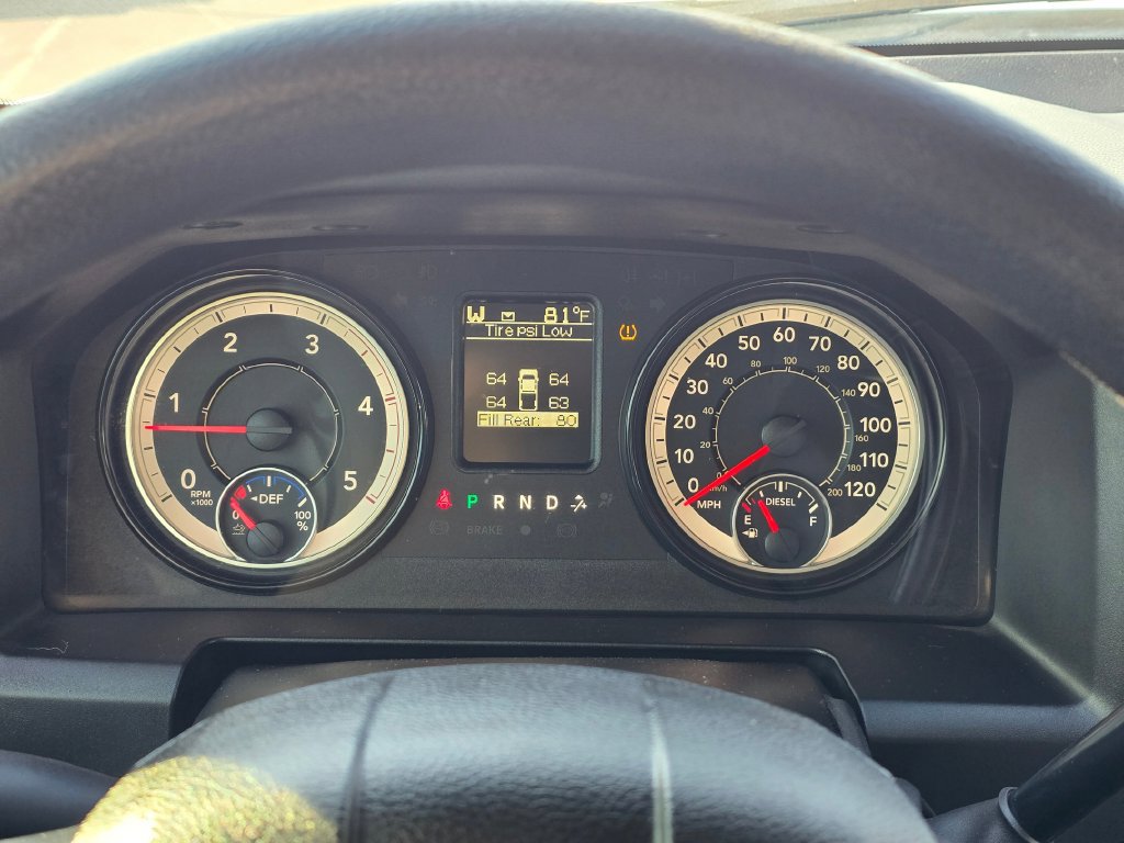Used 2017 RAM 2500 SLT AWD/4WD image 17