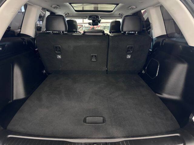 Used 2023 Jeep Grand Cherokee 4WD 4xe image 25