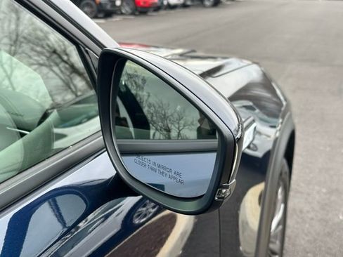 Used 2025 MAZDA CX-90 3.3 Turbo w/ Preferred Package image 12