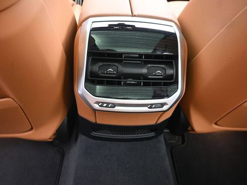 Used 2026 BMW 740i RWD image 18