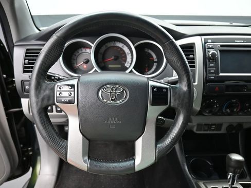 Used 2013 Toyota Tacoma 4x4 Double Cab w/ TRD Off-Road Pkg image 16