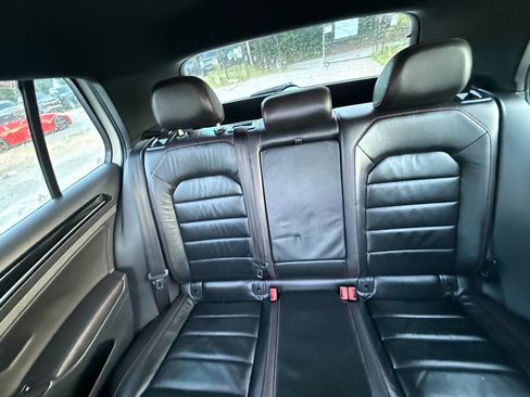 Used 2015 Volkswagen GTI SE w/ Lighting Package (SEL) FWD image 30