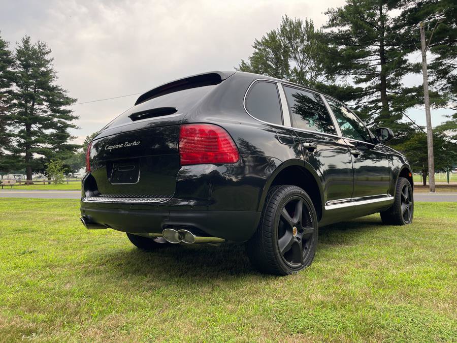 Used 2005 Porsche Cayenne Turbo AWD/4WD image 8