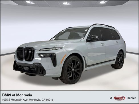 Used 2025 BMW X7 M60i AWD/4WD image 1