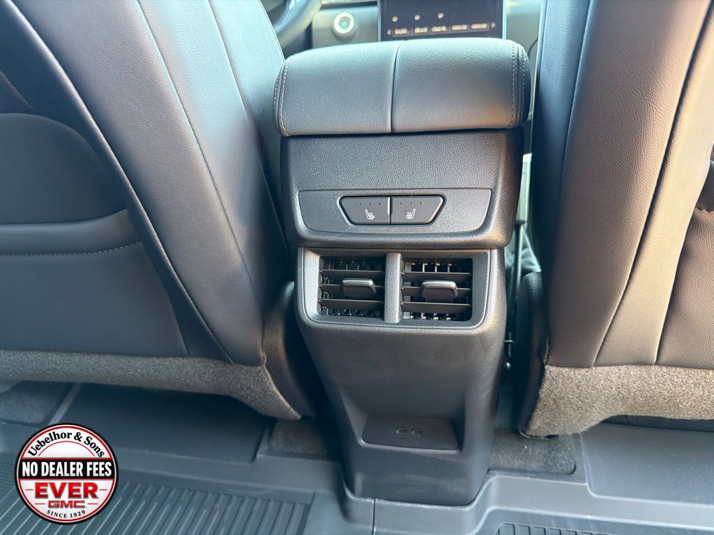 New 2027 GMC Terrain AT4 w/ Convenience Package III AWD/4WD image 7